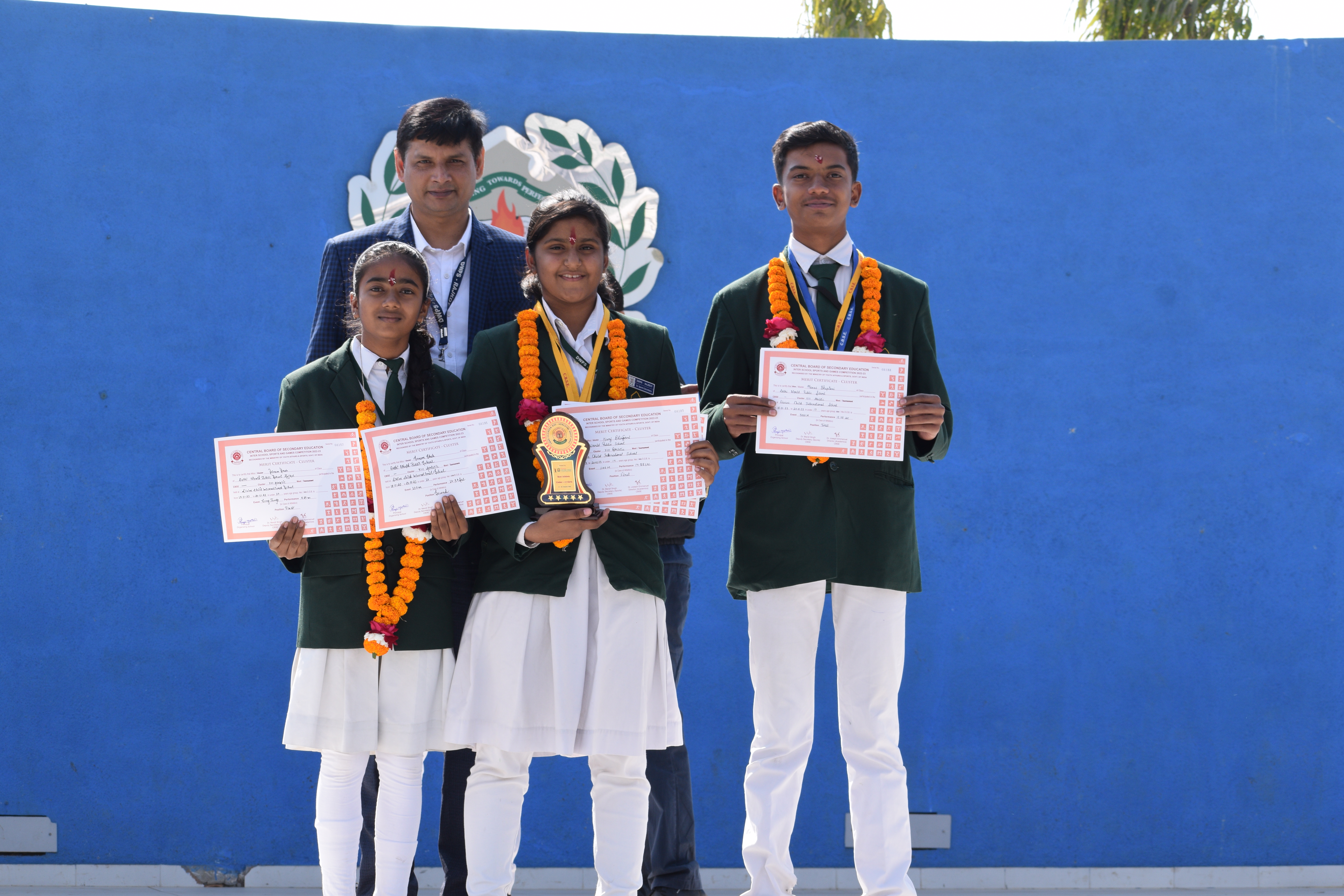 DWPS Rajkot Won 4 Gold and 2 Silver Medals-CBSE West Zone Cluster XIII Athletics meet 2022-23 Gandhinagar
